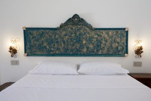 Petra Country House - Greek-Themed Rooms in Salento